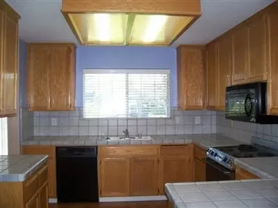 1435 Busca Dr, Tracy, CA 95376 photo 4