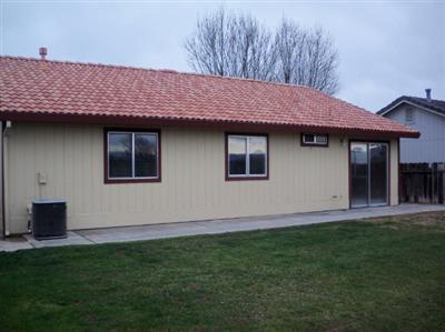 52 Cortez Ave, Planada, CA 95365 photo 2
