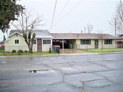 560 N 5th Ave, Oakdale, CA 95361 photo 1
