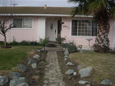 3201 N Olive Ave, Turlock, CA 95382 photo 1