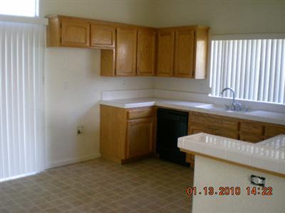1693 Backus, Turlock, CA 95380 photo 3