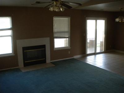 669 Oakwood Way, Livingston, CA 95334 photo 2