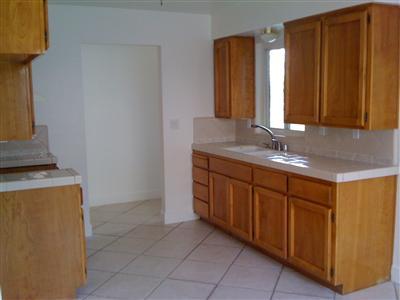 4820 Estates Dr, Modesto, CA 95357 photo 2