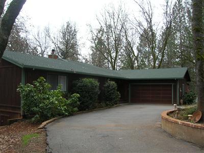 15381 Chattering Pines Rd, Grass Valley, CA 95945 photo 2