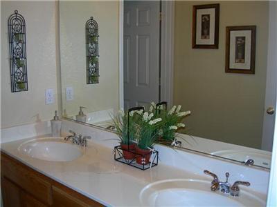 1927 Nehemiah Dr, Manteca, CA 95336 photo 4