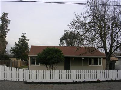 1112 Hilltop Ln, Modesto, CA 95358 photo 1
