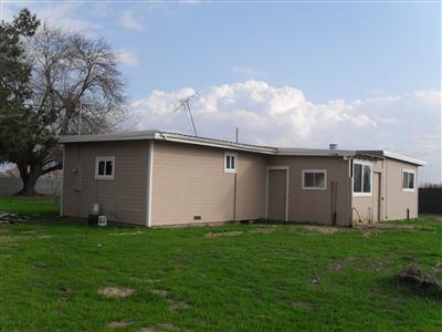 14919 Hoskins St, Delhi, CA 95315 photo 2