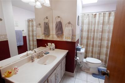 2709 Adrian Dr, Davis, CA 95618 photo 4
