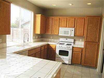468 Boesch Dr, Ripon, CA 95366 photo 3