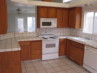 1121 Gorham Ave, Modesto, CA 95350 photo 2