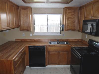 705 Lacross Ct, Modesto, CA 95351 photo 4