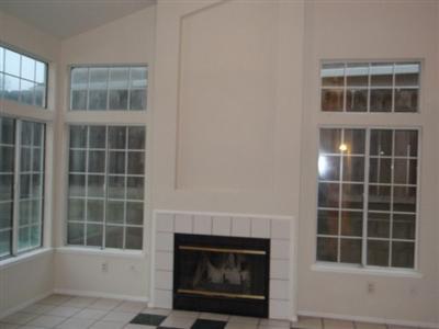 1413 Dallas St, Modesto, CA 95351 photo 2
