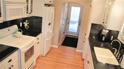 215 Wright St, Modesto, CA 95354 photo 4