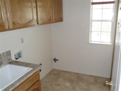 1647 Den Dulk Ct, Ripon, CA 95366 photo 6