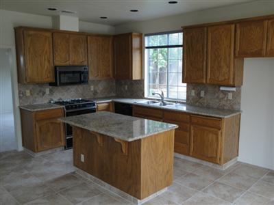 1647 Den Dulk Ct, Ripon, CA 95366 photo 2