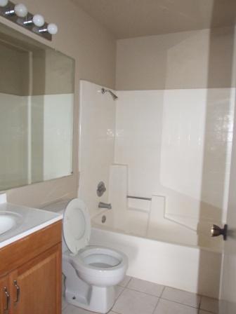 1712 Walpole Pl, Modesto, CA 95358 photo 9
