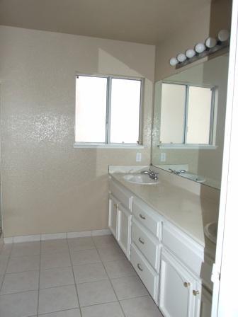 1712 Walpole Pl, Modesto, CA 95358 photo 11