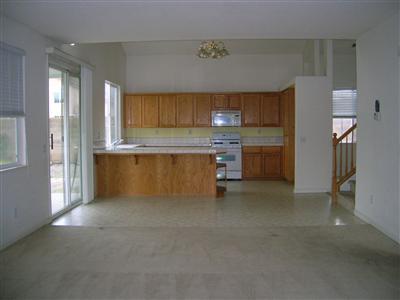 1701 Carousel Dr, Modesto, CA 95356 photo 4
