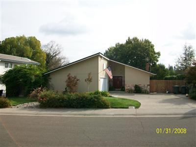 4748 Bellue St, Carmichael, CA 95608 photo 1