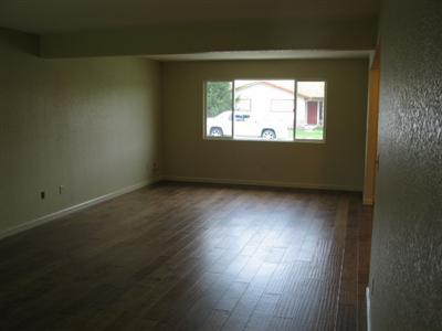 3330 Vanderbilt Ave, Turlock, CA 95382 photo 4