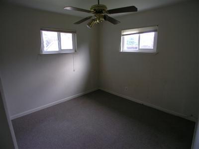 9677 Walnut Ave, Elk Grove, CA 95624 photo 12