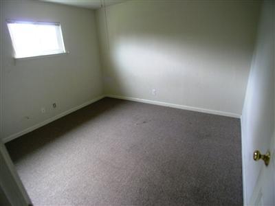 9677 Walnut Ave, Elk Grove, CA 95624 photo 11