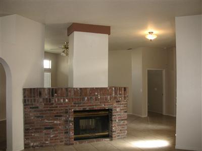 905 Cold Brook Ct, Galt, CA 95632 photo 2