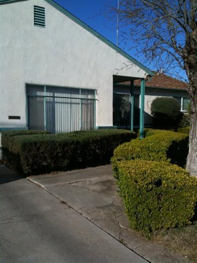 807 E North St, Manteca, CA 95336 photo 1