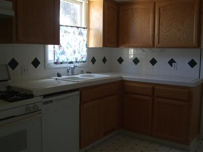 1956 Pine St, Newman, CA 95360 photo 4