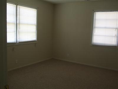 1956 Pine St, Newman, CA 95360 photo 3