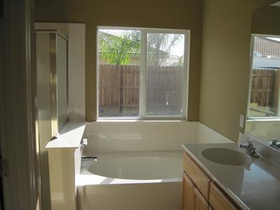 708 Mt Stakes Ct, Newman, CA 95360 photo 8