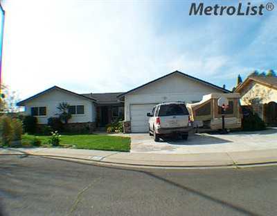 2512 Douglas Dr, Ceres, CA 95307 photo 1