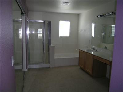1213 Flicker Ln, Patterson, CA 95363 photo 2