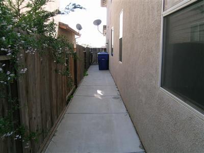 1213 Flicker Ln, Patterson, CA 95363 photo 11