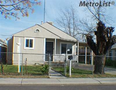 225 Crockett Ave, Modesto, CA 95351 photo 1
