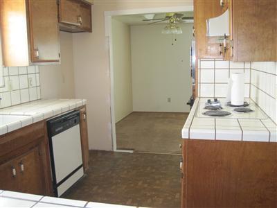 3836 Drakeshire Dr, Modesto, CA 95356 photo 4