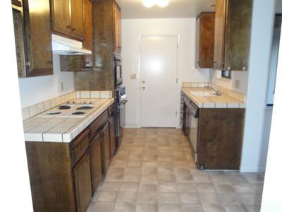 3230 Chesapeake Bay Ave, Davis, CA 95616 photo 3