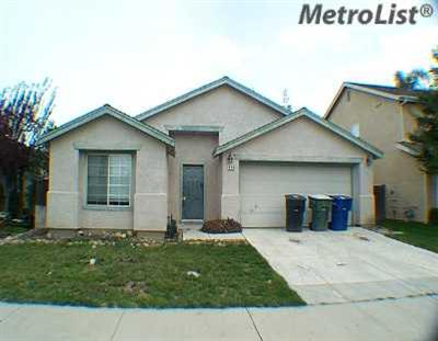 408 Red Robin Dr, Patterson, CA 95363 photo 1