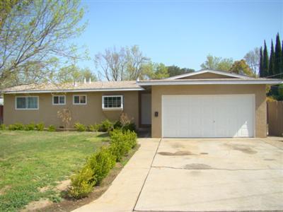 608 Curry Ave, Modesto, CA 95354 photo 2