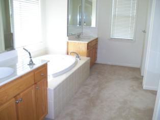 648 W Shasta Ave, Ripon, CA 95366 photo 9
