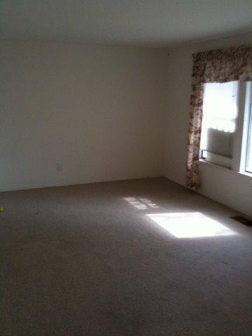1005 Gorham Ave, Modesto, CA 95350 photo 2