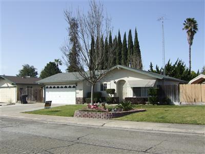 1015 Madsen Dr, Ripon, CA 95366 photo 1