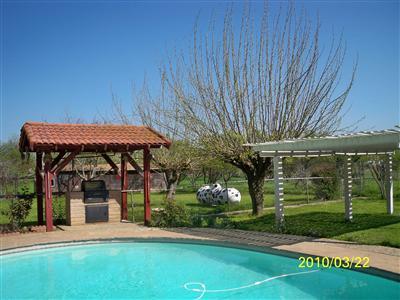 9806 Spring St, Galt, CA 95632 photo 3