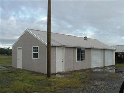 9479 E Whitmore Ave, Hughson, CA 95326 photo 2