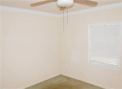 327 E Tokay St, Lodi, CA 95240 photo 3