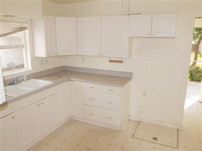 327 E Tokay St, Lodi, CA 95240 photo 9