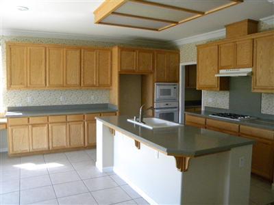 582 Albrecht St, Manteca, CA 95337 photo 3