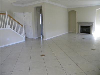 582 Albrecht St, Manteca, CA 95337 photo 4