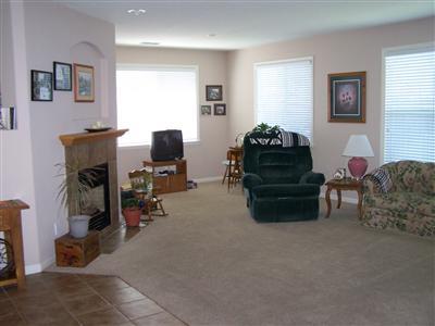 868 Cindy Dr, Ripon, CA 95366 photo 3