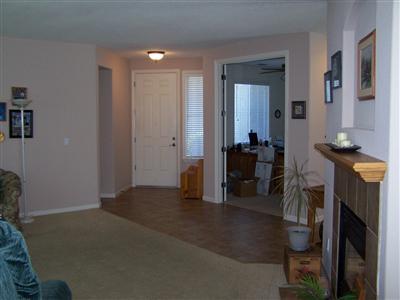 868 Cindy Dr, Ripon, CA 95366 photo 2
